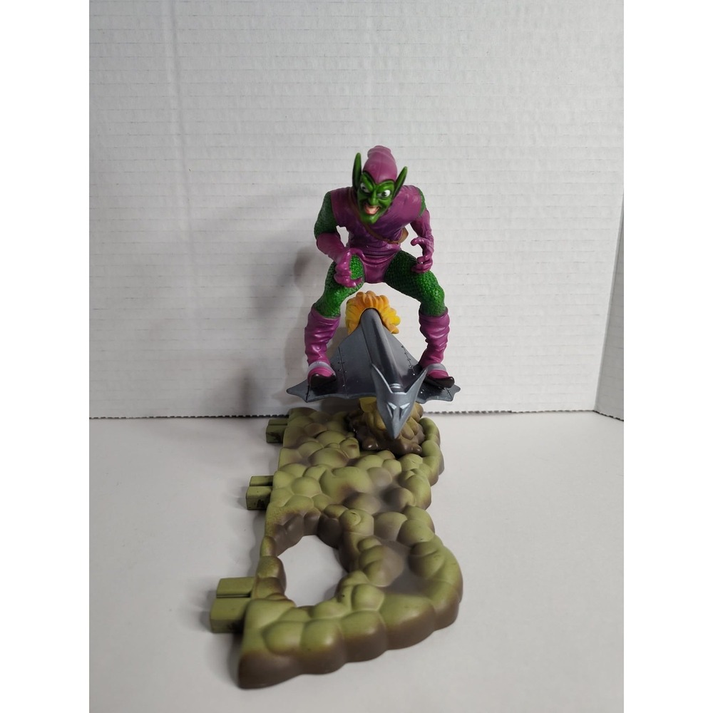 Marvel Legends Masterworks Green Goblin 2006 ToyBiz Base Part Diorama